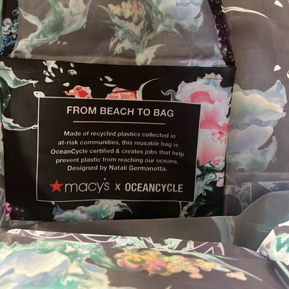 Macy’s reusable bag. 2 for $8 - Picture 5 of 5